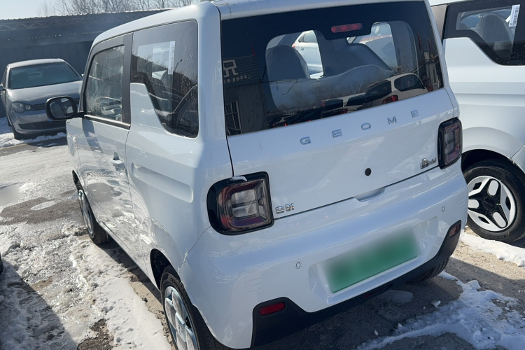 吉利银河 2024款 熊猫mini 200km 耐力熊车身外观6003