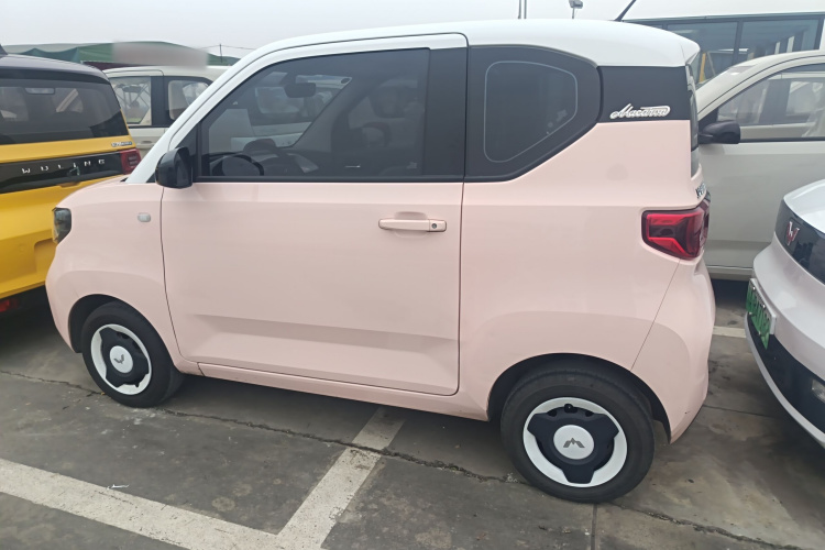 五菱汽车 宏光MINIEV 2022款 马卡龙时尚款 磷酸铁锂车身外观4