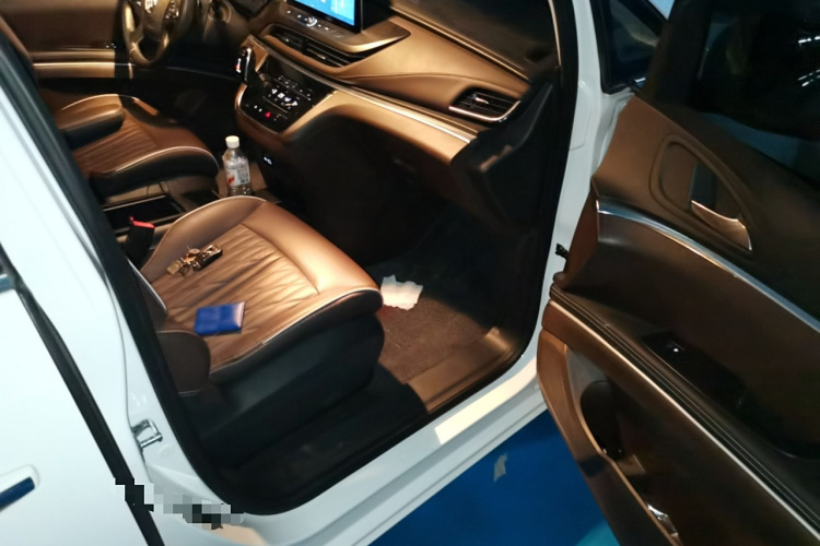 别克GL8 2022款 陆上公务舱 652T 豪华型局部细节9005