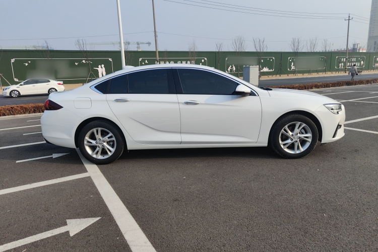 别克 君威 2020款 552T 精英型车身外观6003