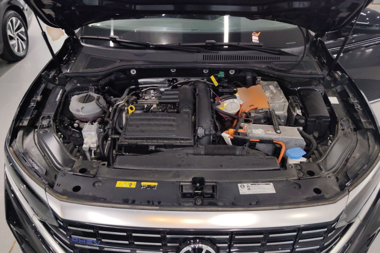 大众 帕萨特新能源 2022款 430PHEV 混动精英版机舱底盘24