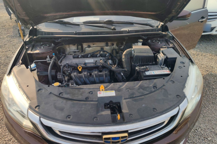 吉利汽车 远景 2018款 1.5L 自动幸福版机舱底盘24