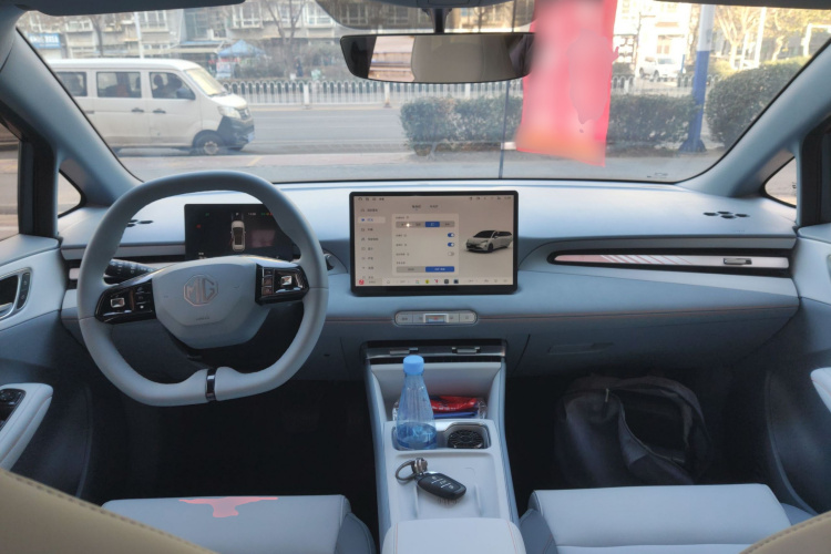 名爵 MG4 EV 2026款 437 从容版中控内饰12