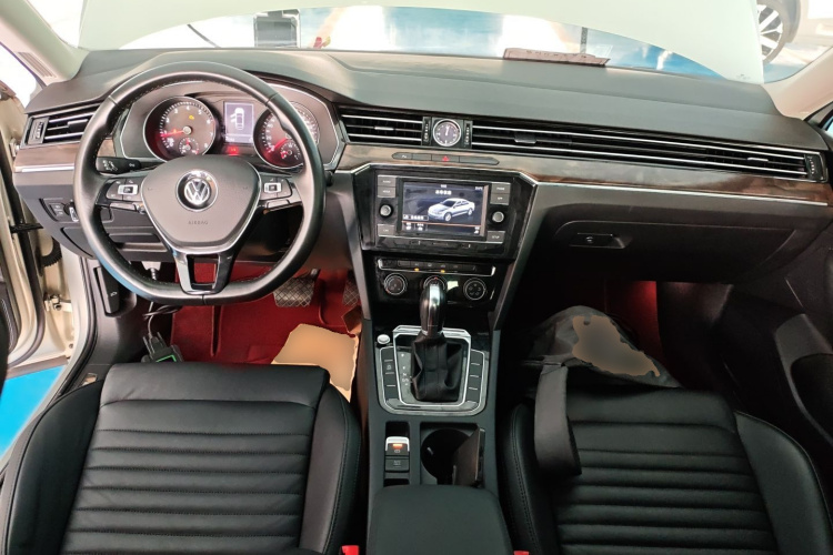 大众 迈腾 2019款 330TSI DSG 领先型 国VI中控内饰12