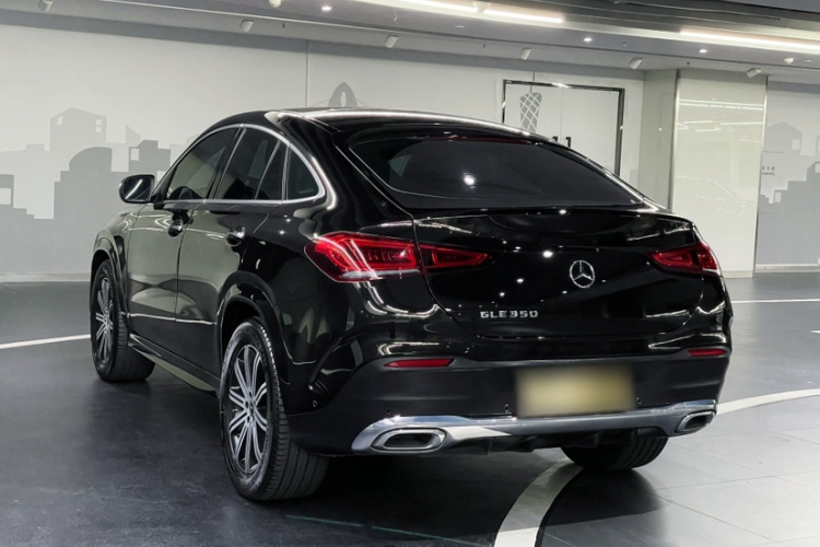 奔驰GLE 2022款 改款 GLE 350 4MATIC 轿跑SUV 时尚型车身外观6004