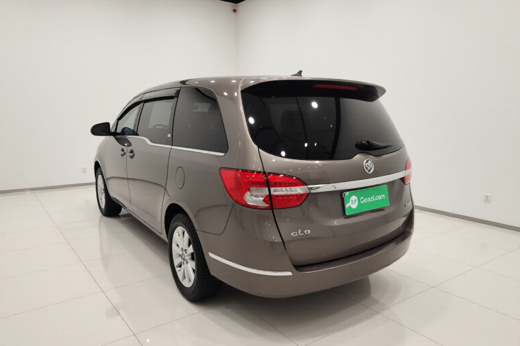 别克GL8 2015款 2.4L 豪华商务尊享版车身外观5