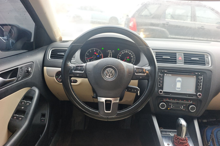 大众 速腾 2014款 改款 1.4TSI 自动豪华型中控内饰13