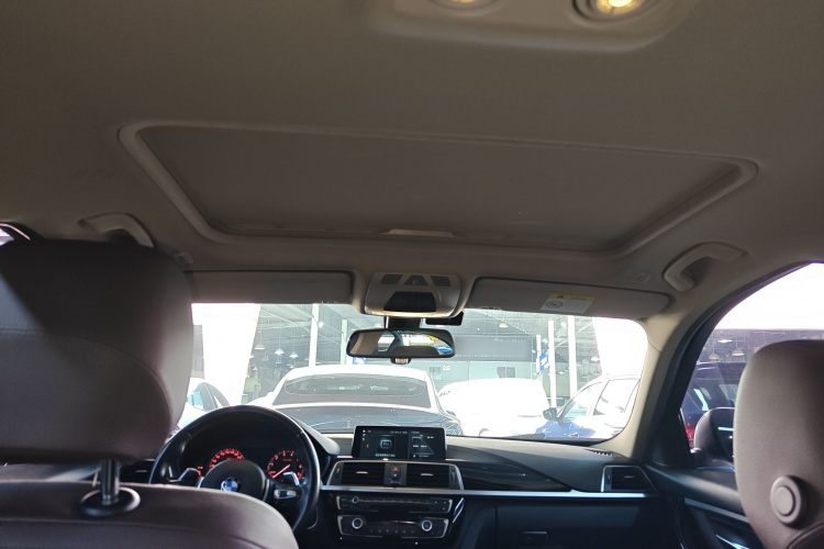 宝马3系 2019款 320Li M运动套装局部细节22