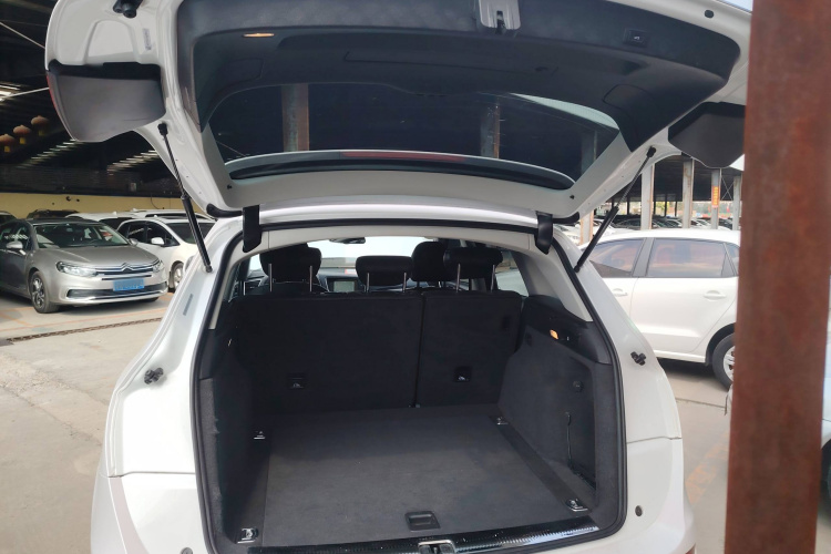 奥迪Q5 2016款 40 TFSI 进取型局部细节23