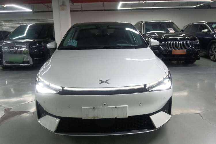 小鹏P5 2021款 460E+车身外观6001