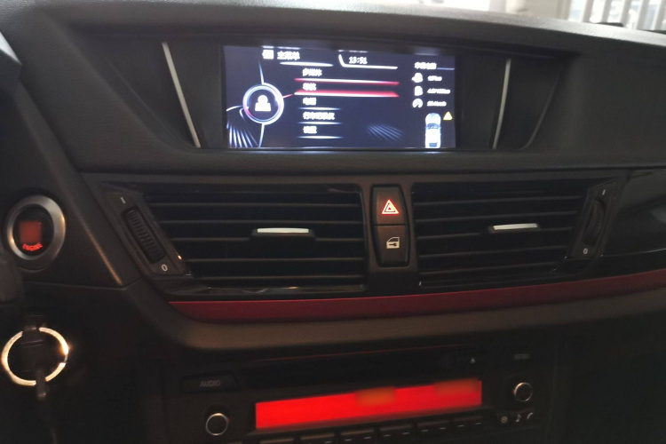 宝马X1 2015款 sDrive18i 时尚晋级版局部细节16