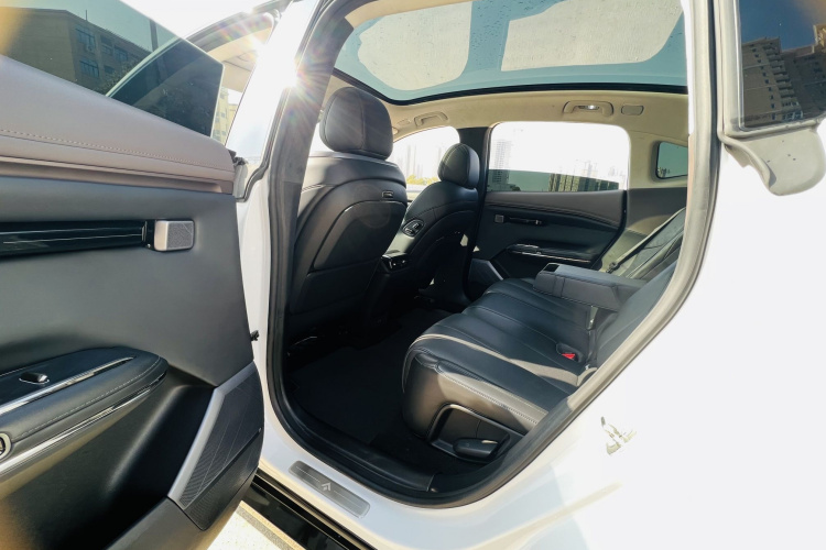 昊铂HT 2023款 670 后驱特高压NDA版中控内饰7002