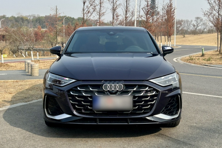 奥迪A3 2025款 Sportback 35TFSI 飞驰尊享型车身外观6007