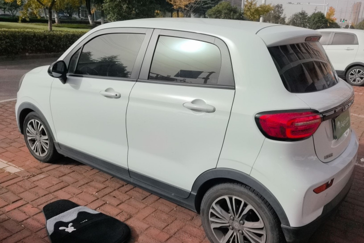 零跑汽车 零跑T03 2020款 400标准版车身外观6003