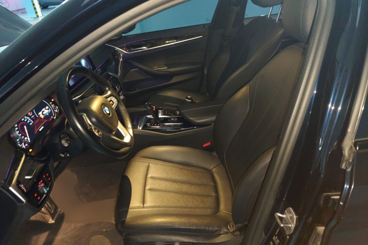 宝马5系 2018款 525Li M运动套装局部细节19