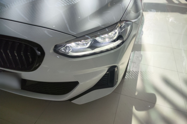 宝马1系 2022款 125i M运动曜夜版局部细节36