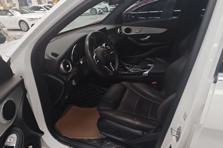 奔驰GLC 2020款 改款 GLC 260 L 4MATIC 动感型局部细节19