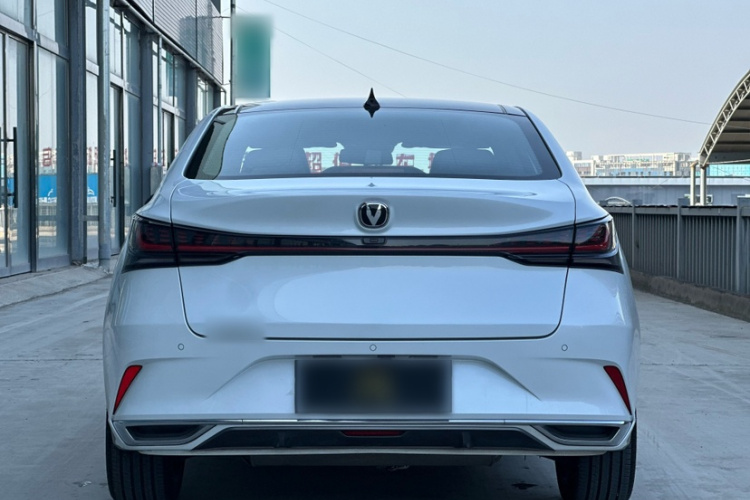 长安 锐程PLUS 2023款 1.5T DCT领航型车身外观6004