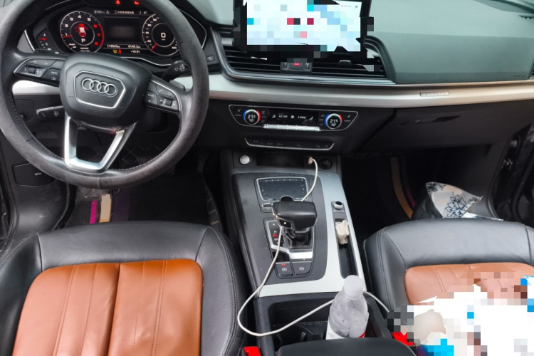 奥迪Q5L 2018款 40 TFSI 荣享时尚型 国VI中控内饰7002