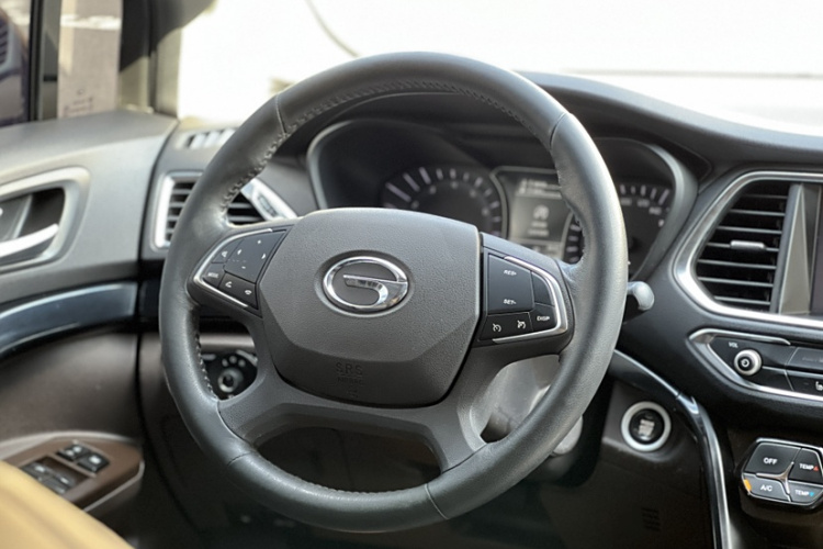 广汽传祺 传祺GS4 2015款 200T G-DCT豪华版中控内饰7003