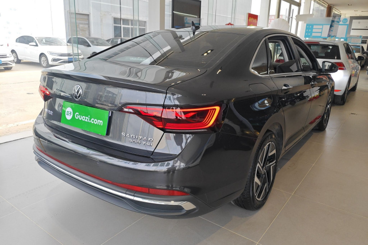 大众 速腾 2025款 改款三 300TSI DSG超越版车身外观7