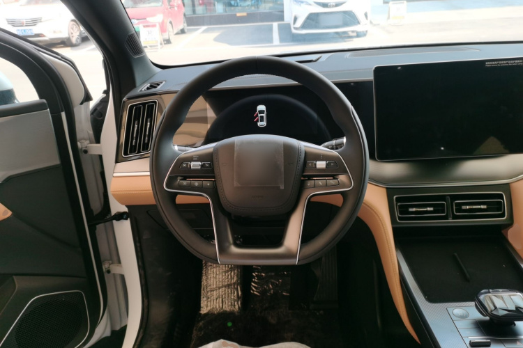 比亚迪 宋L DM-i 2024款 112km 领先型中控内饰13