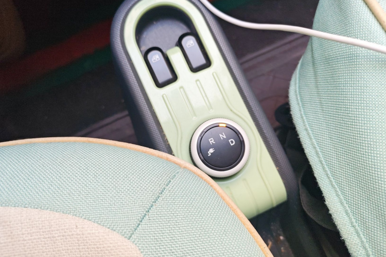 五菱汽车 宏光MINIEV 2021款 马卡龙臻享款 三元锂局部细节18