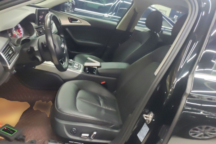 奥迪A6L 2017款 45 TFSI quattro 运动型中控内饰19