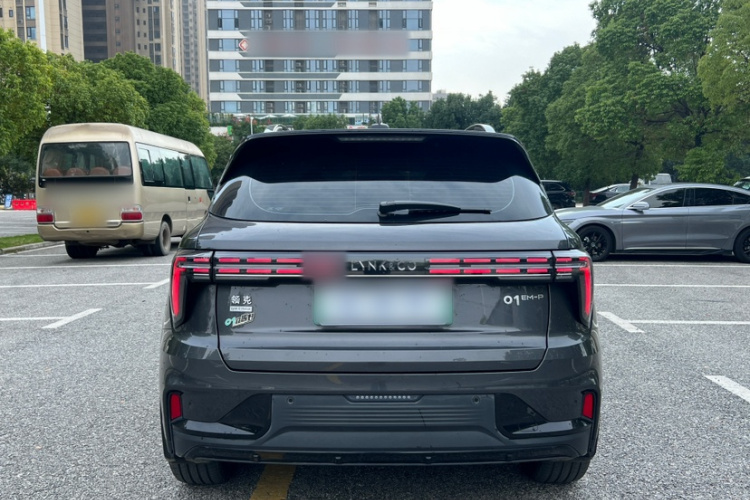 领克01 EM-P 2023款 1.5TD EM-P AM车身外观6005