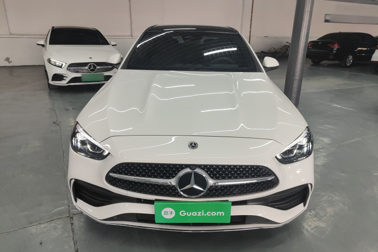 奔驰C级 2025款 C 260 L 运动版车身外观2