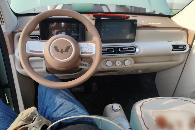 五菱汽车 宏光MINIEV 2024款 第三代 215km 进阶版中控内饰12