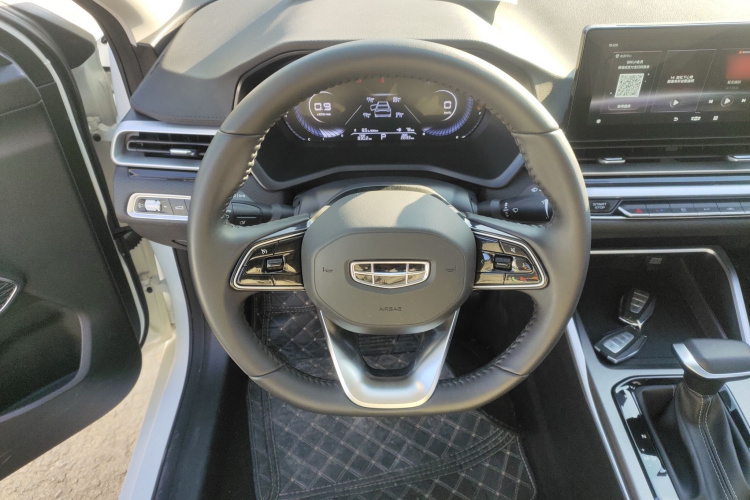 吉利汽车 帝豪 2022款 第4代 1.5L CVT尊贵型中控内饰13