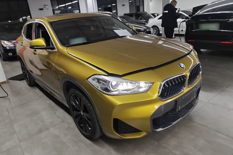 宝马X2 2020款 sDrive20i M越野套装车身外观3