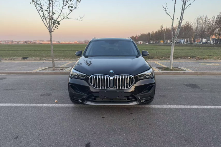 宝马X1 2020款 sDrive25Li 领先型车身外观6001