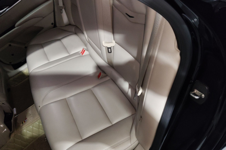 凯迪拉克XTS 2017款 28T 技术型中控内饰7004