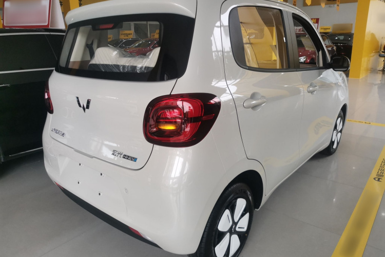 五菱汽车 宏光MINIEV 2025款 四门版 进阶款车身外观6005