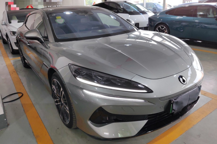 腾势Z9GT 2024款 1100四驱Ultra版车身外观3