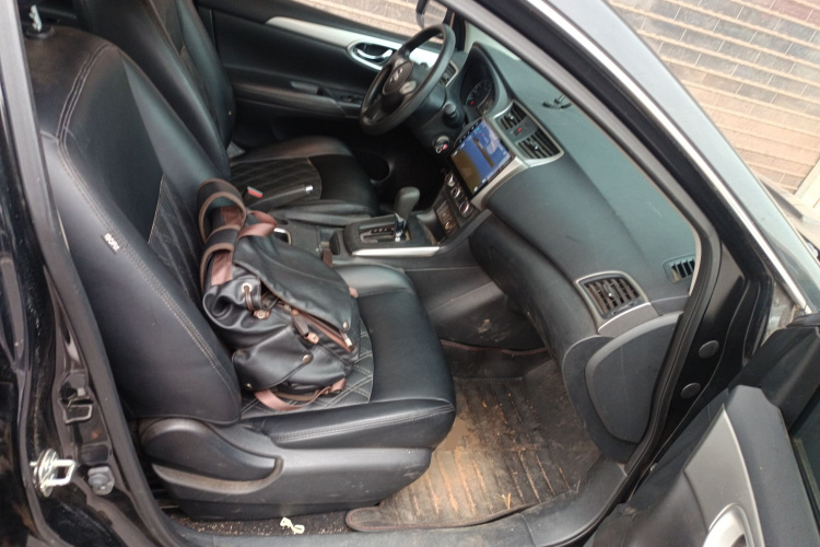 日产 轩逸 2022款 经典 1.6XE CVT舒适版局部细节41