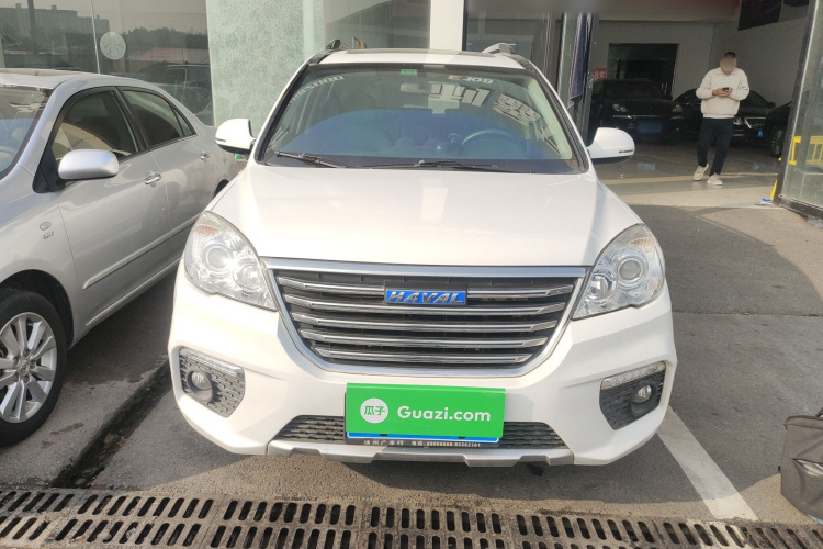 哈弗H6 2017款 经典版 1.5T 自动两驱都市型车身外观2