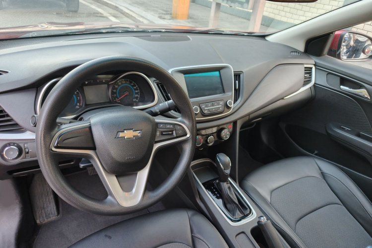 雪佛兰 科沃兹 2019款 325T 双离合欣悦版局部细节13