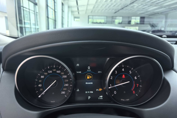 捷豹XEL 2019款 2.0T 200PS 精英版中控内饰7003