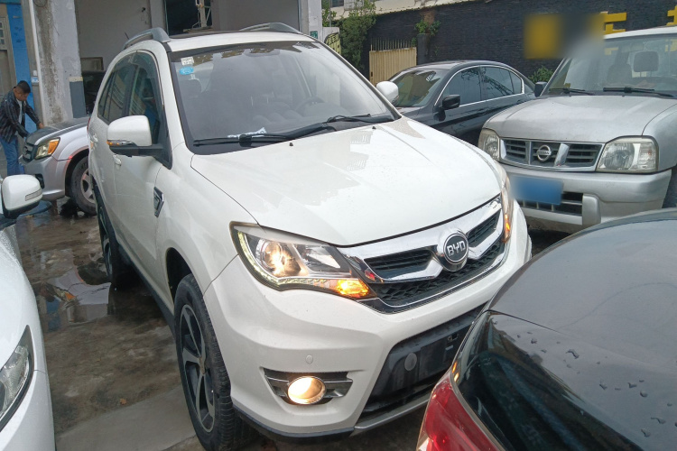 比亚迪S7 2015款 2.0T 自动尊贵型车身外观6002