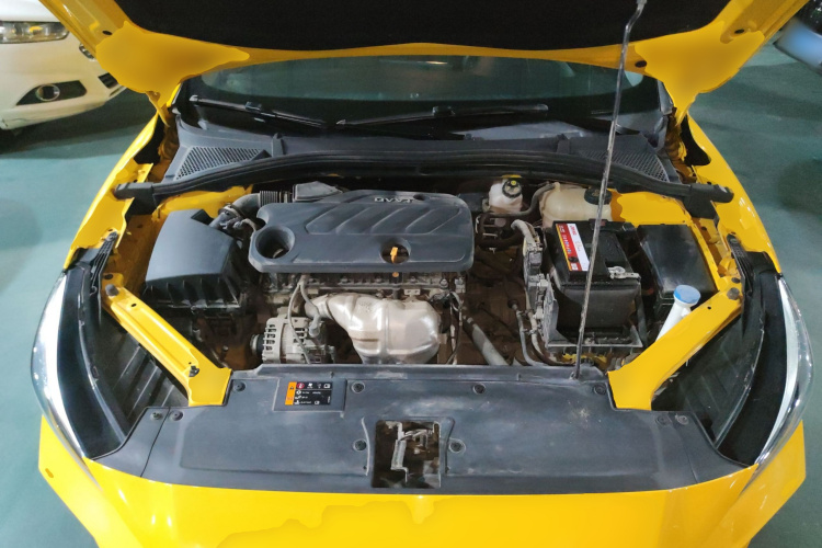 名爵 MG5 2021款 180DVVT CVT青春豪华版局部细节24