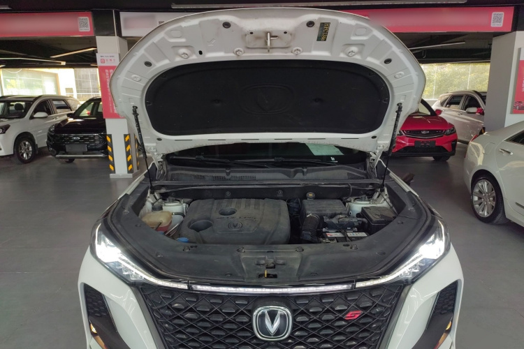 长安CS75 PLUS 2021款 1.5T 自动尊贵型机舱底盘24