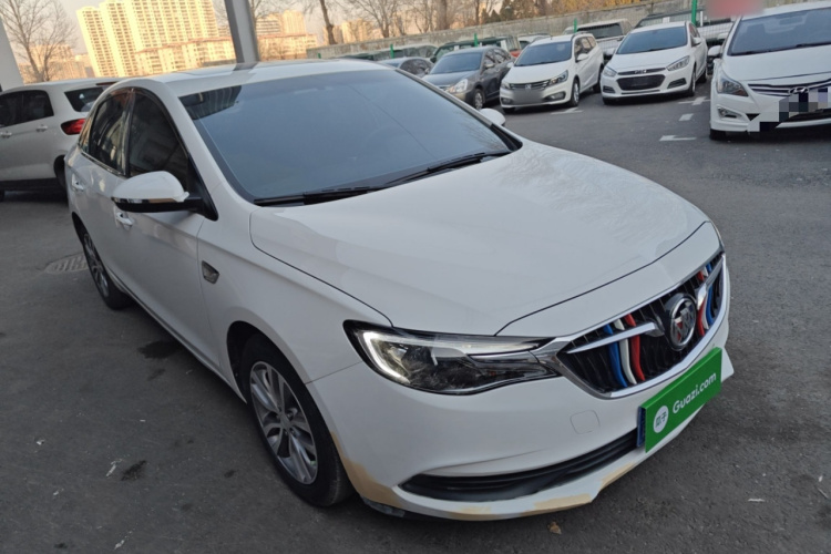 别克 英朗 2021款 改款 1.3T 自动轻混动精英型车身外观3