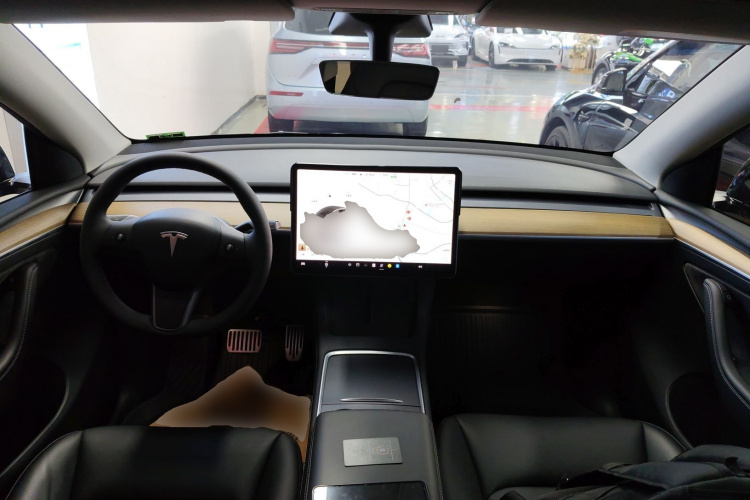 特斯拉 Model Y 2021款 标准续航后驱版中控内饰12