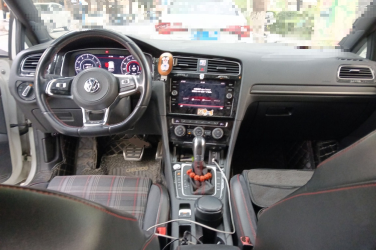 大众 高尔夫GTI 2018款 2.0TSI GTI中控内饰12