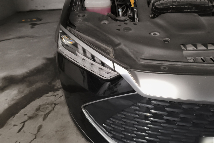 比亚迪 秦PLUS 2023款 冠军版 DM-i 120KM领先型车身外观6006