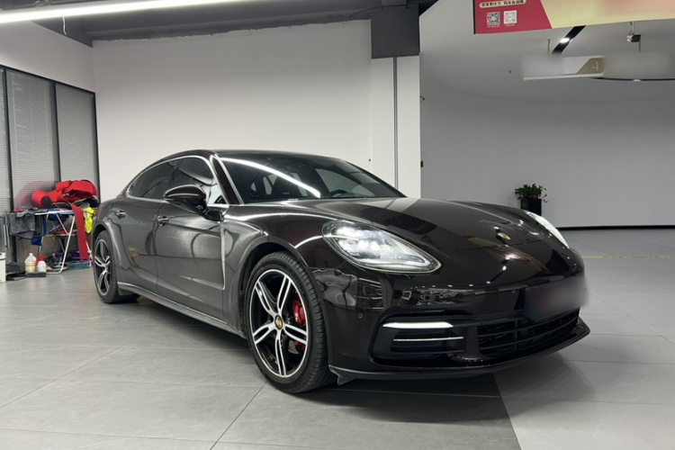 保时捷 2017款 Panamera 4 行政加长版 3.0T车身外观6001