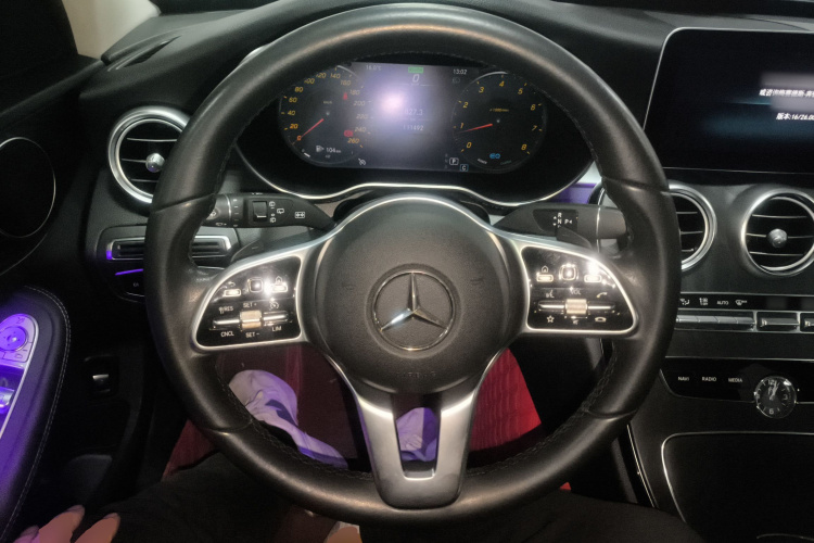 奔驰C级(进口) 2019款 C 260 旅行轿车中控内饰13